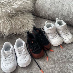 Kids nike size 4 shoes